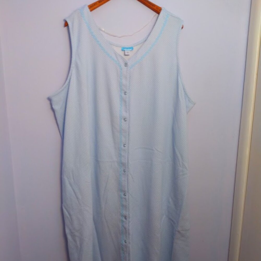 Vintage Sleeveless House Coat Robe Light Blue Pearl Snap Pockets 4X Kmart Granny